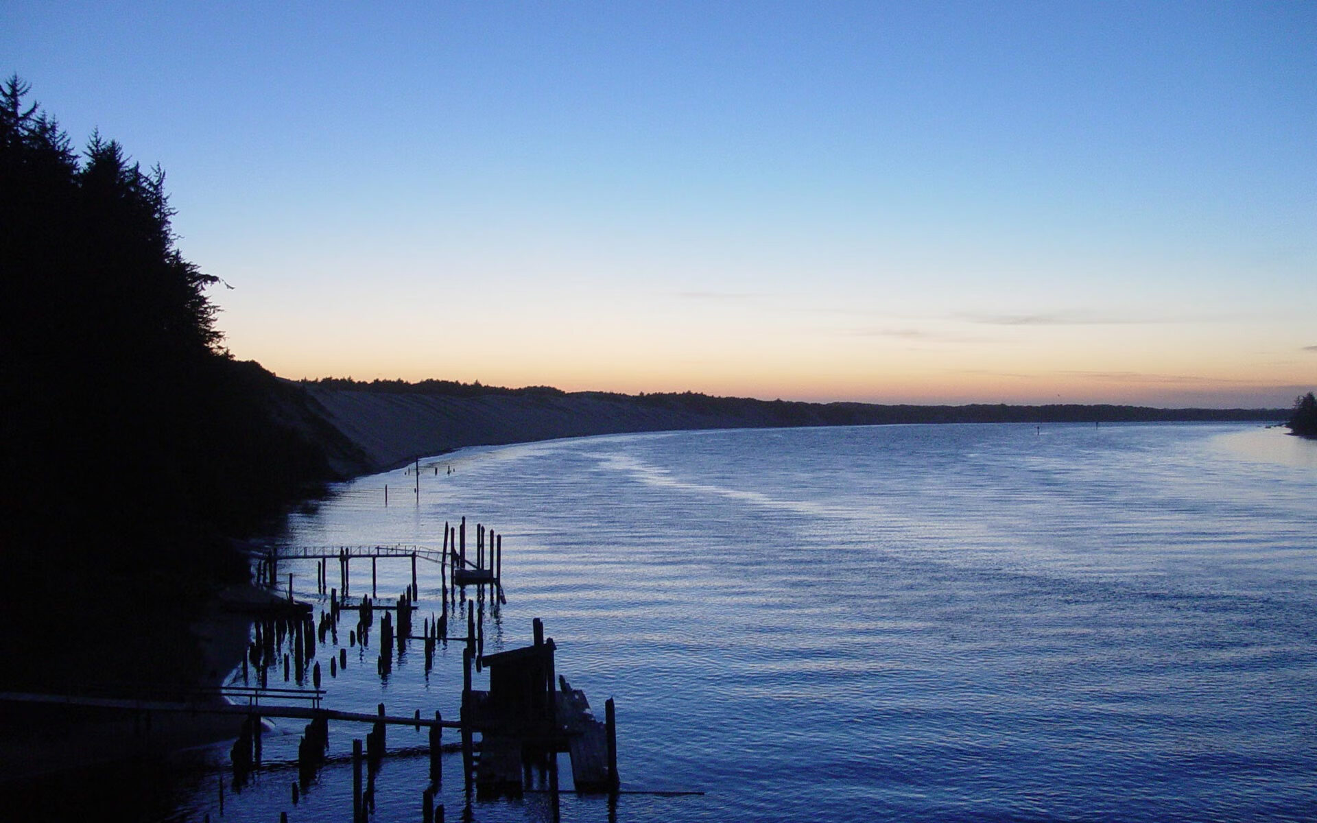 转会窗口开启在即,多队视线锁定新星前锋,转会新闻汇总